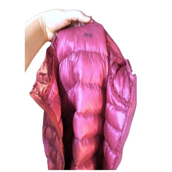 NWOT Uniqlo Packable ULTRA LIGHT DOWN PARKA Hooded in Hot Pink SOLDOUT ONLINE! - Picture 8 of 16